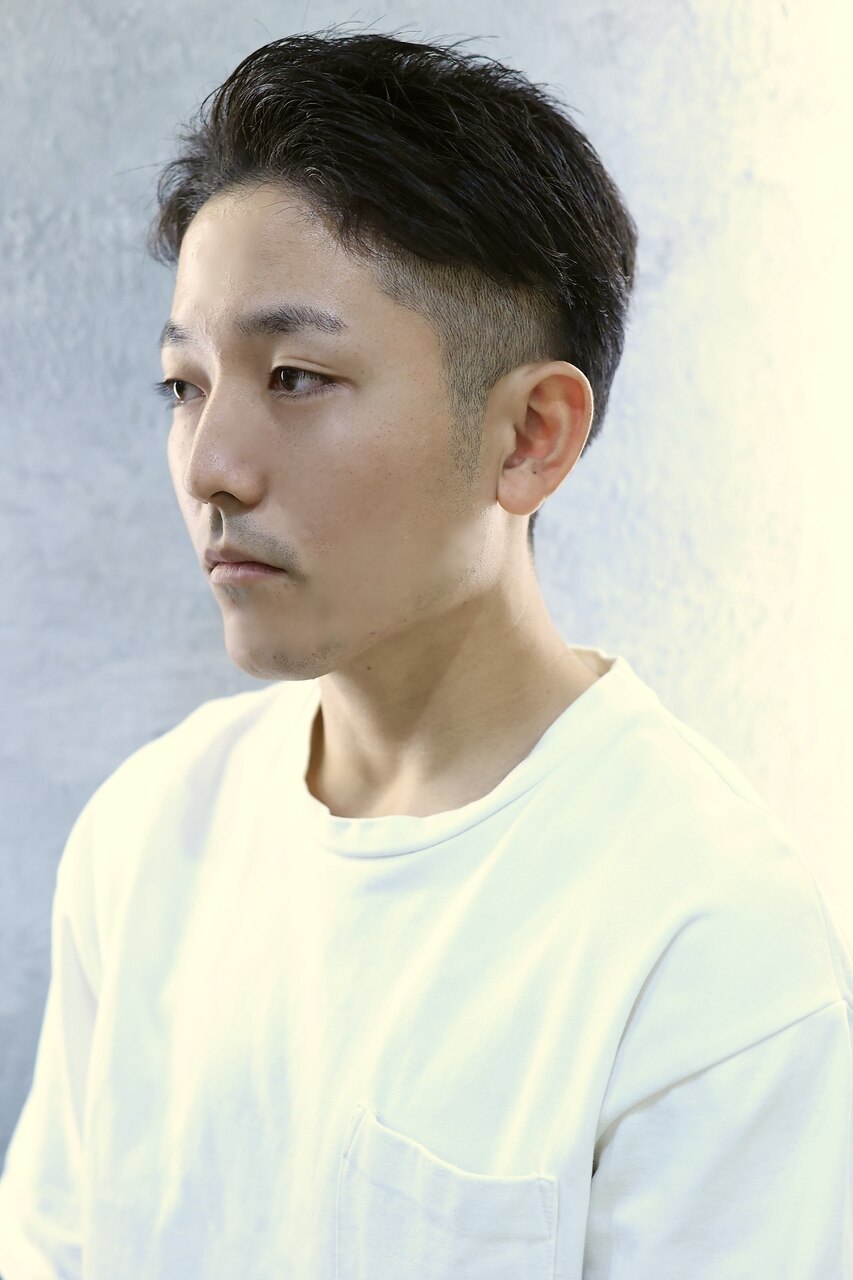 YO/Stylist/Director. / 銀座五丁目並木通り|美容室・美容院|ヘアサロン|ウェディング|ヘアアレンジ|ヘアセット|Le win(ルーウィン)